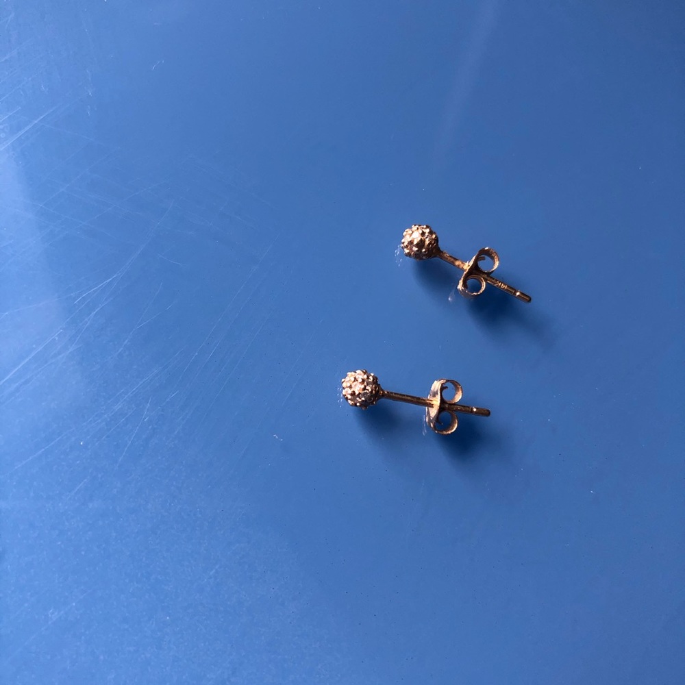 AUrate diamond 14k earring pair